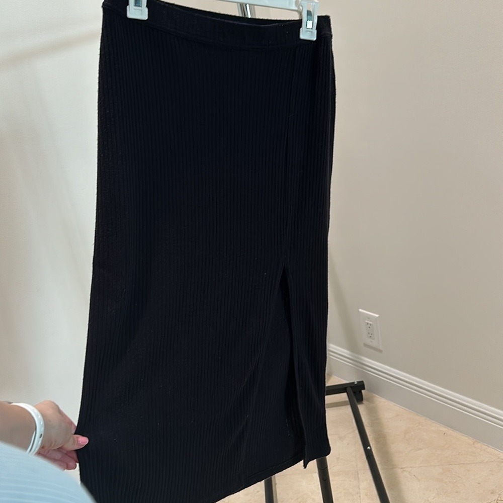 Black Abercrombie & Fitch knit midi skirt with slit